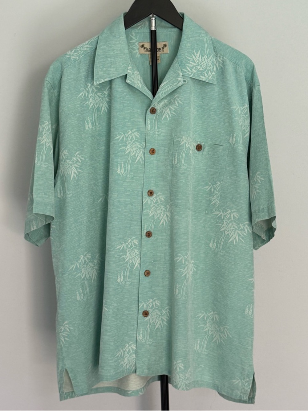 Paradise Coves 100% Silk Mint Shirt Men's XL Resort Hawaiian Short Sleeve Cruise